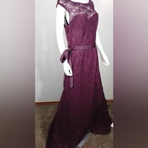 Womans -Mori Lee Plum Lace  Formal Dress